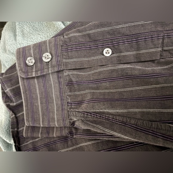 American Eagle Outfitters Men's Black and Gray Striped Shirt - Picture 7 of 7